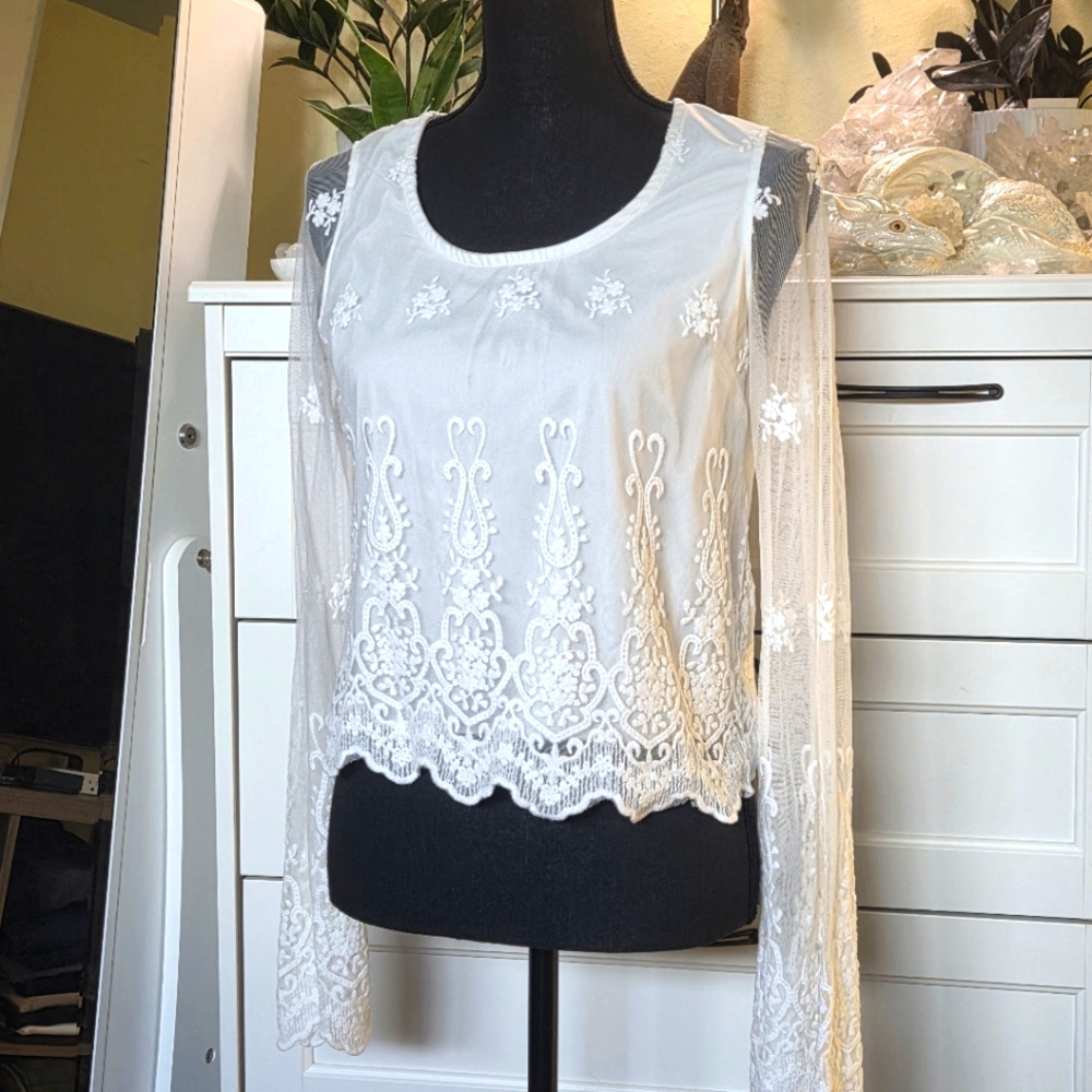 Elegant White Lace Crop Top